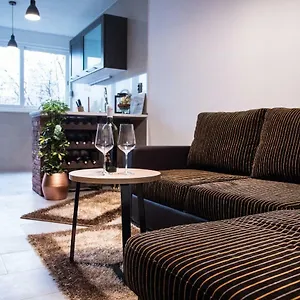 https://deni-luxury-apartment.splithotels.org